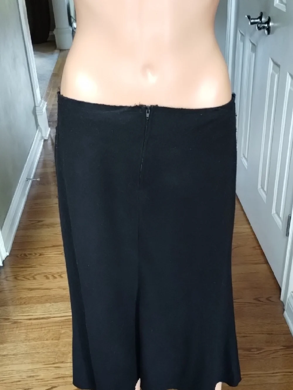 Black Women's Button-Accent Midi Skirt - Picture 3 of 8
